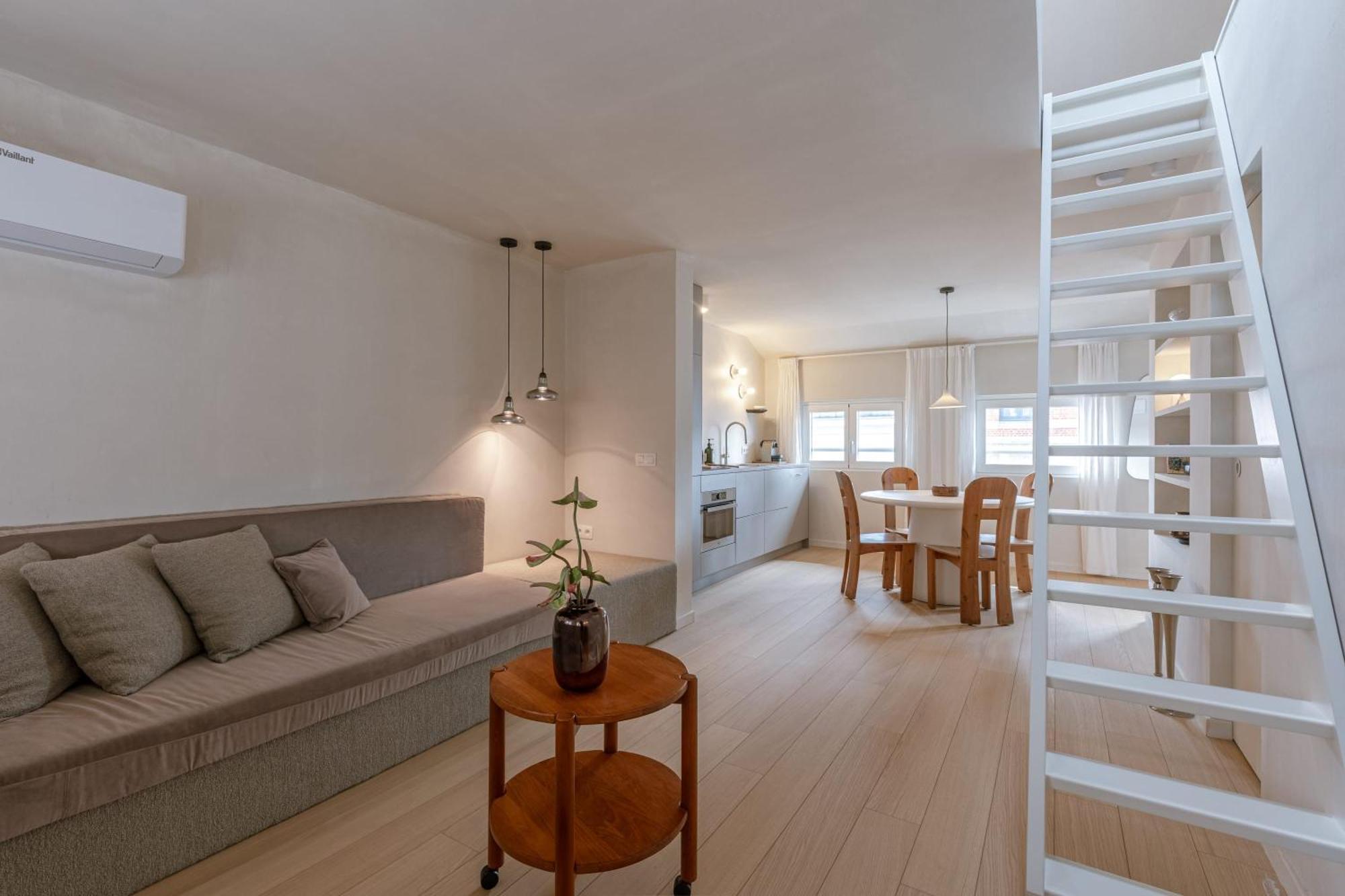 Huswell - Urban Getaway For Two In The Heart Of Antwerp Apartment Exterior photo