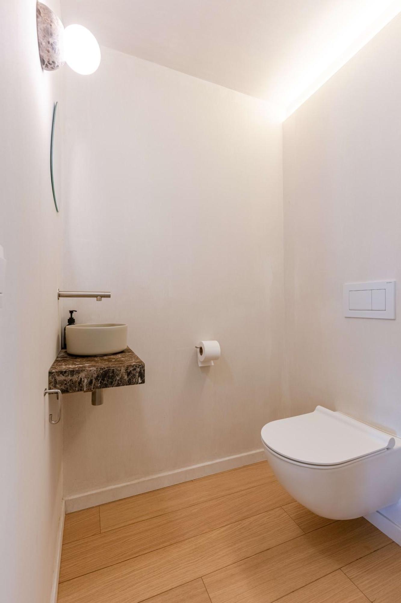Huswell - Urban Getaway For Two In The Heart Of Antwerp Apartment Exterior photo
